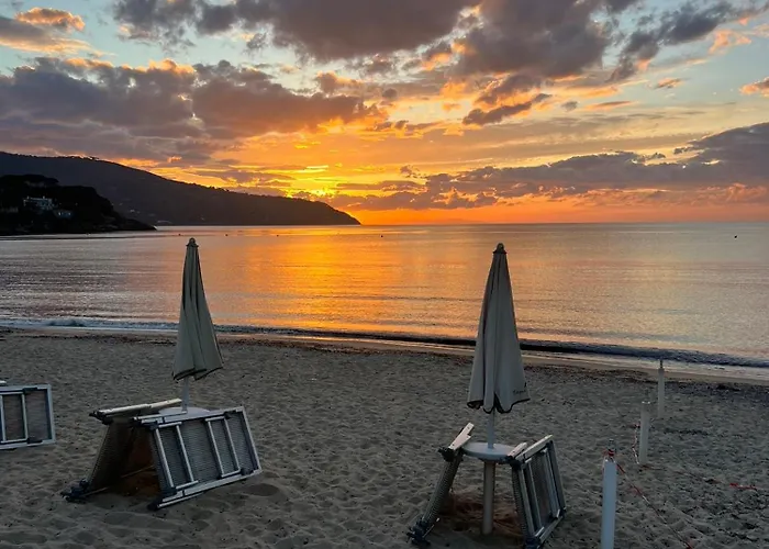 Nuovo Luminoso A 100 Passi Dalla Piazza Apartment